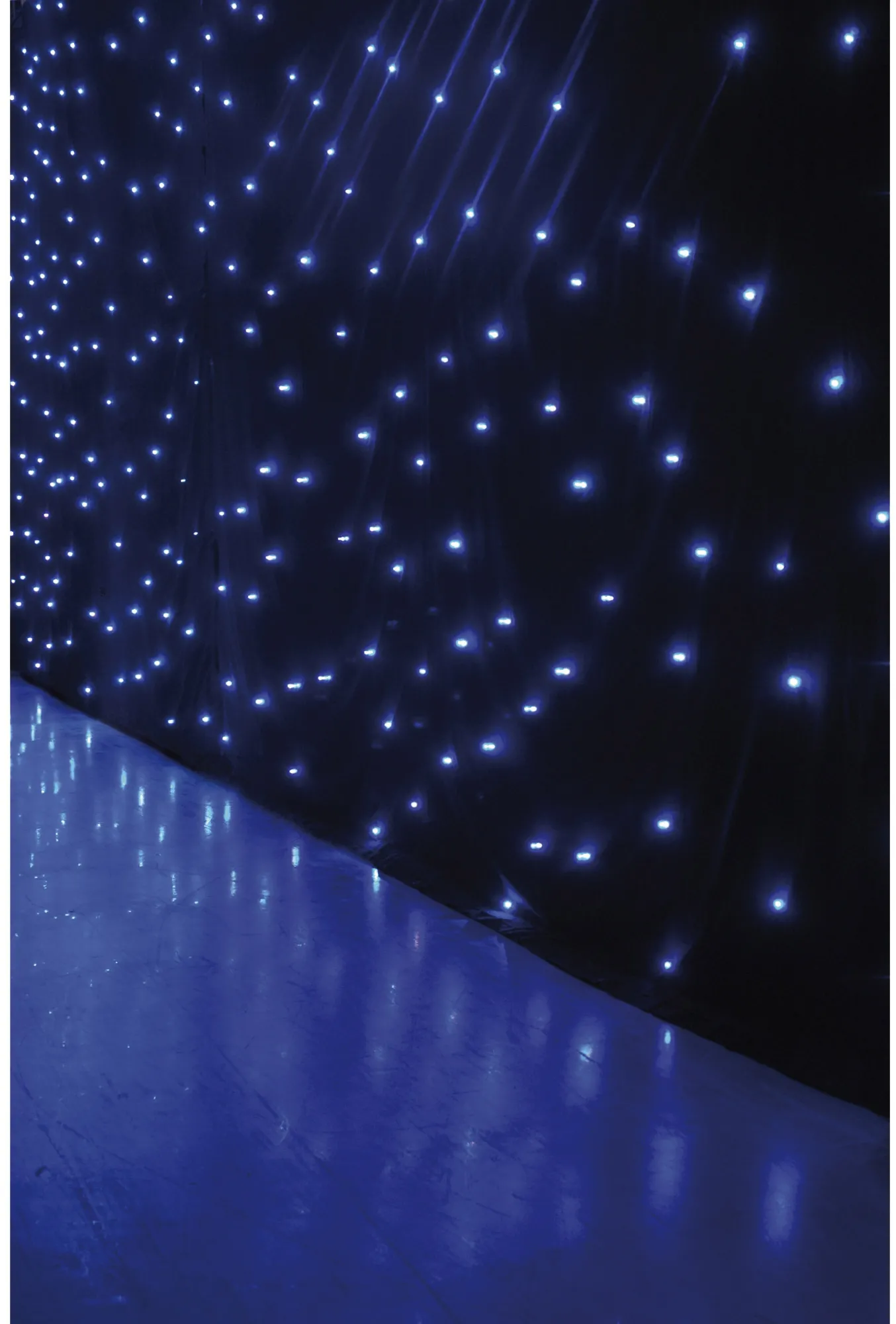 SHOWTEC Star Dream 6 x 3 m – 144 weiße LEDs – inkl. Controller