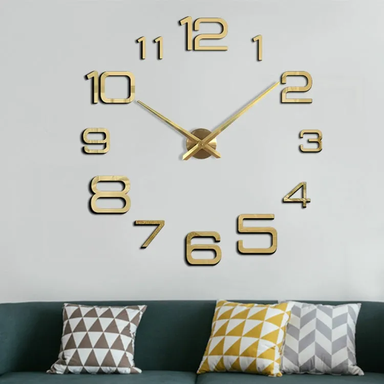Acryl Wanduhr – Goldenes Design mit Springender Sekundenzeiger – Modern & Präzise