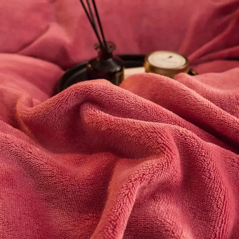 Amelva - Luxuriöse Samtdecke für stilvolle Schlafzimmer