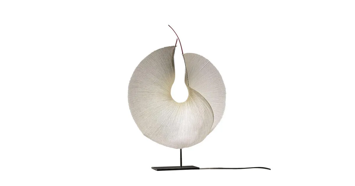 Yoruba Rose LED Tischleuchte