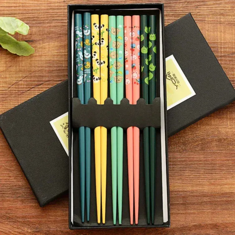 ZenBamboo – Luxuriöses 5-teiliges Bambus-Essstäbchen-Geschenkset mit kulturellen Mustern