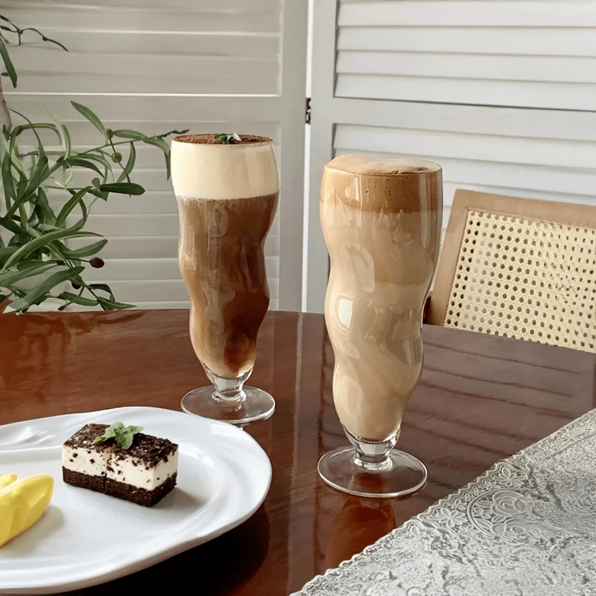 Abstract Große Wellenförmige Kurvige Glas Sundae Tasse