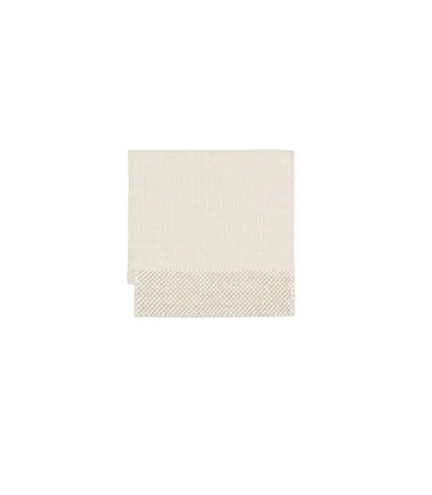 Weißer einfarbiger Milldue-Badteppich