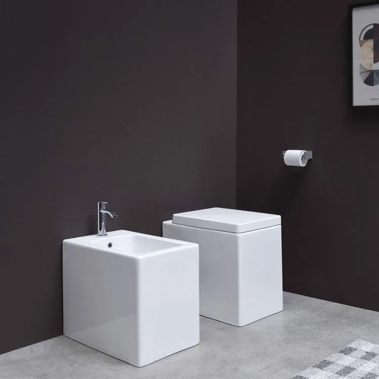Bodenstehendes WC und Bidet Cool Nic Design