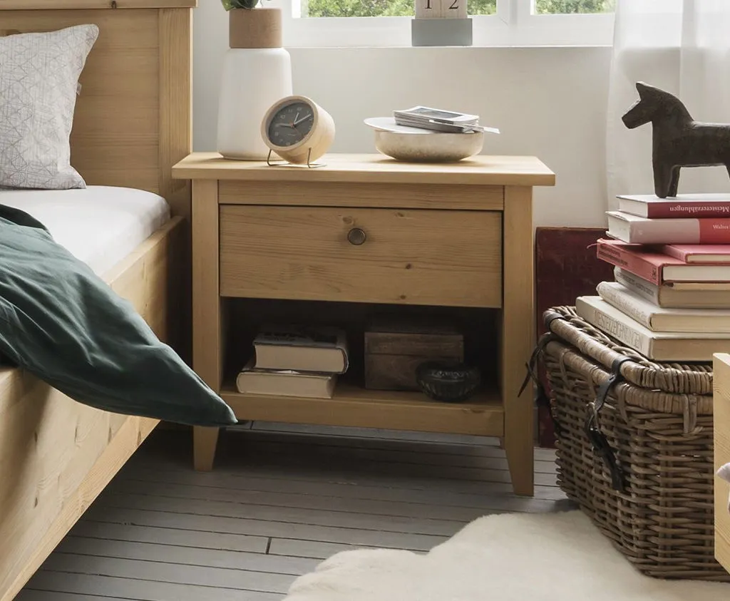 Nachttisch Kiefer laugenfarbig oder weiß 'Jana' 51x58cm Kiefer weiß gewachst