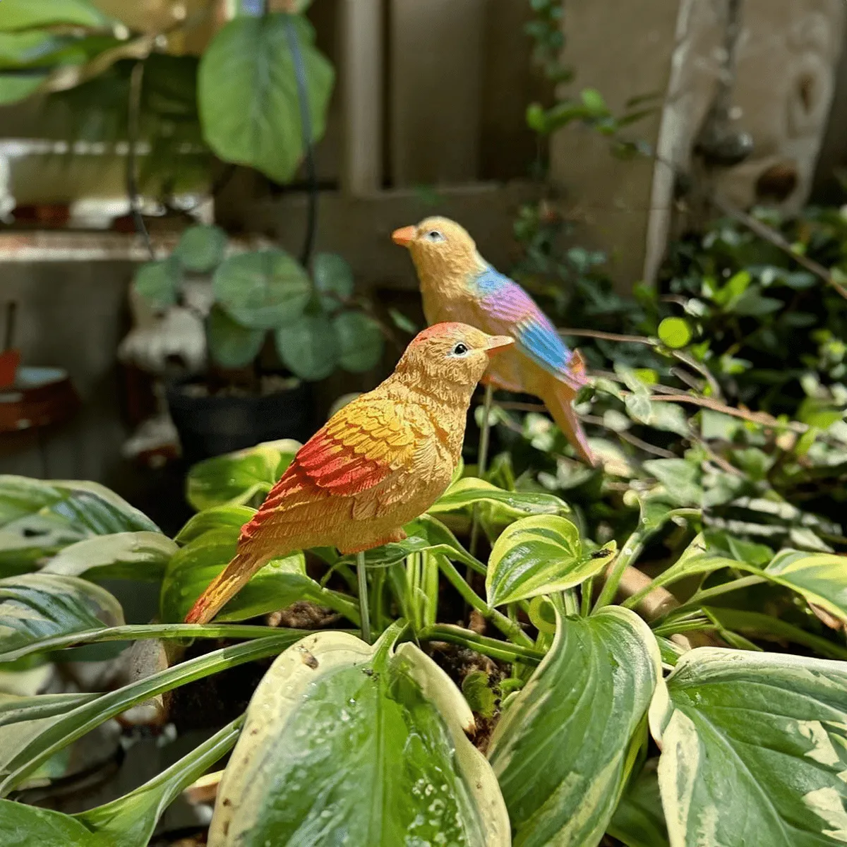 Zweiteiliges Set von Vogel-Figuren